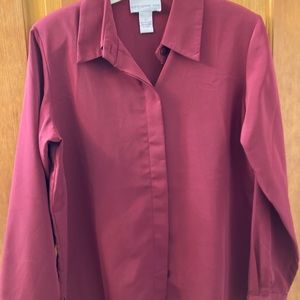 Long sleeve blouse button down large